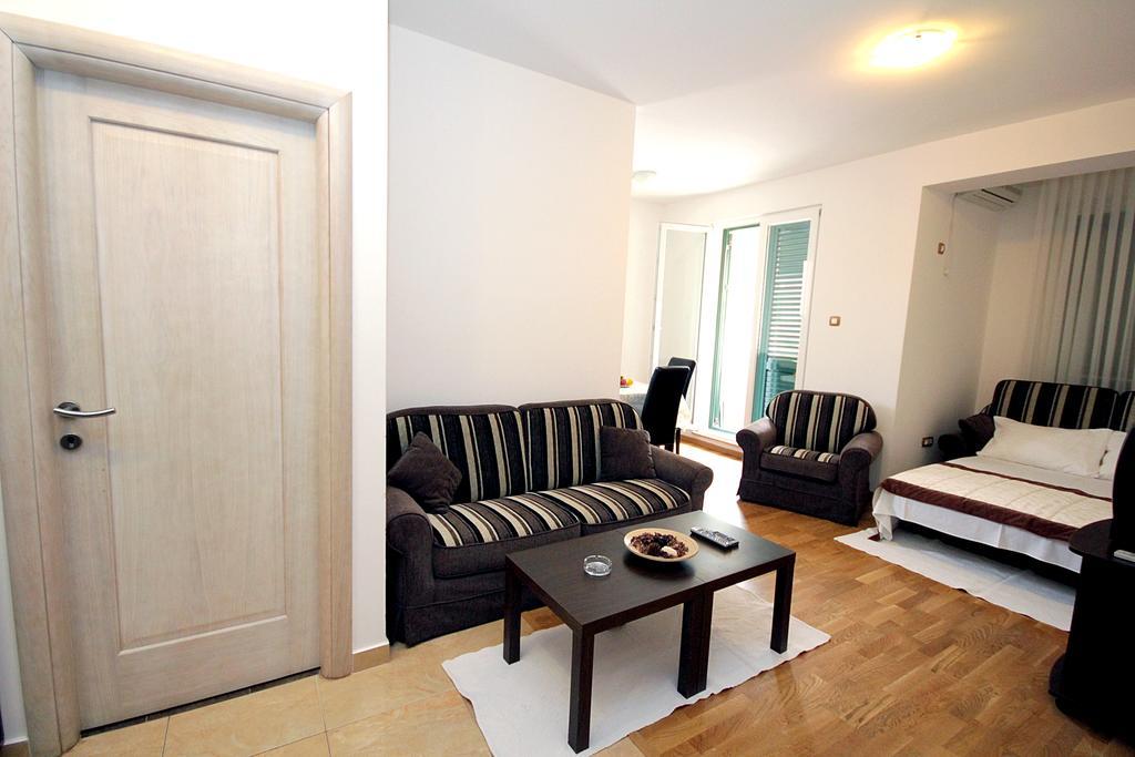 Apartments Draskovic Mirista Petrovac Eksteriør billede